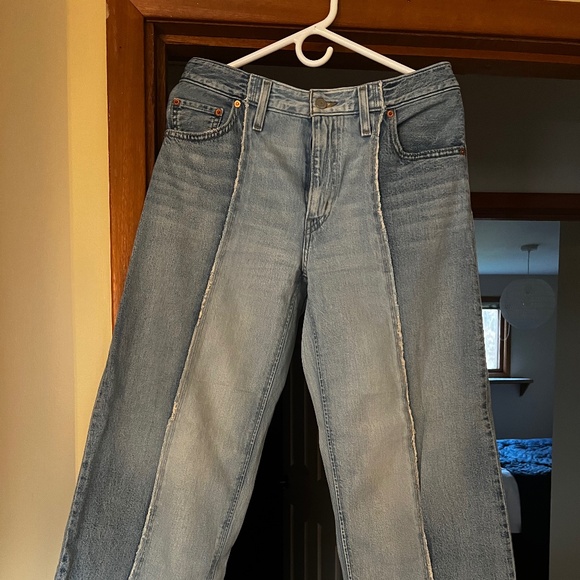 Levi’s Baggy Dad Jeans - Picture 1 of 3